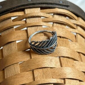Pandora Feather Ring